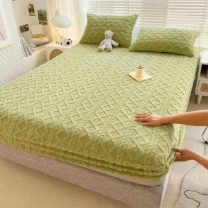 3D Embossed Velvet Mattress Cover for winter