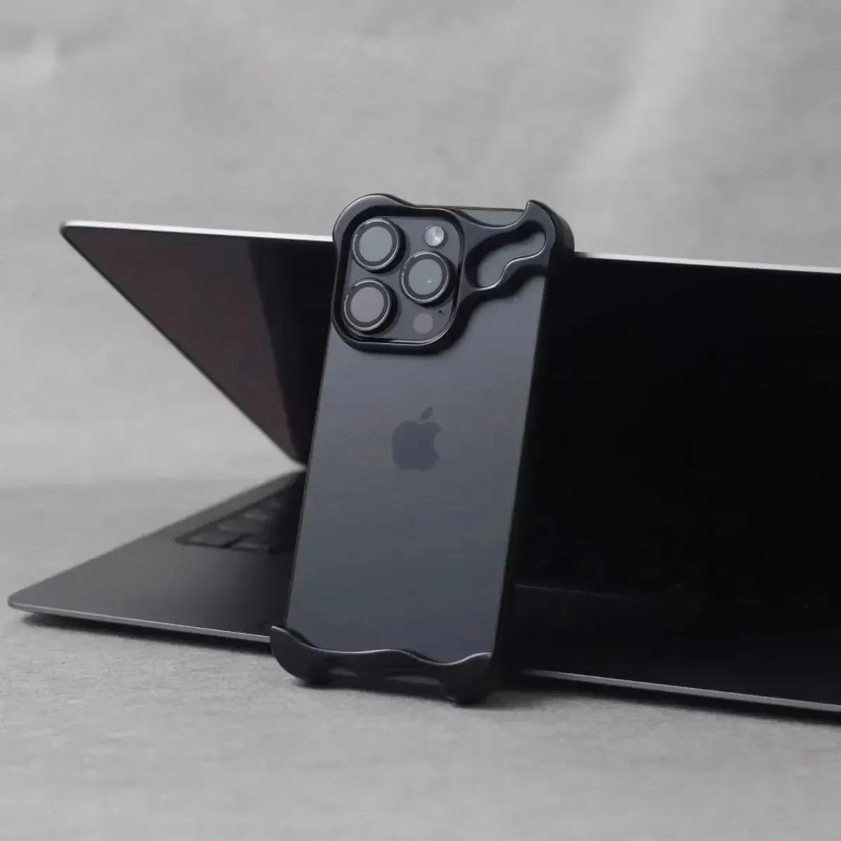 Aluminum Alloy Bumper Phone Case - Black