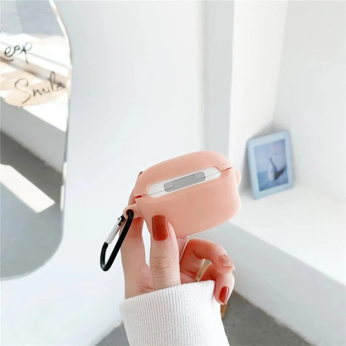 AOT AirPods Case with Latch