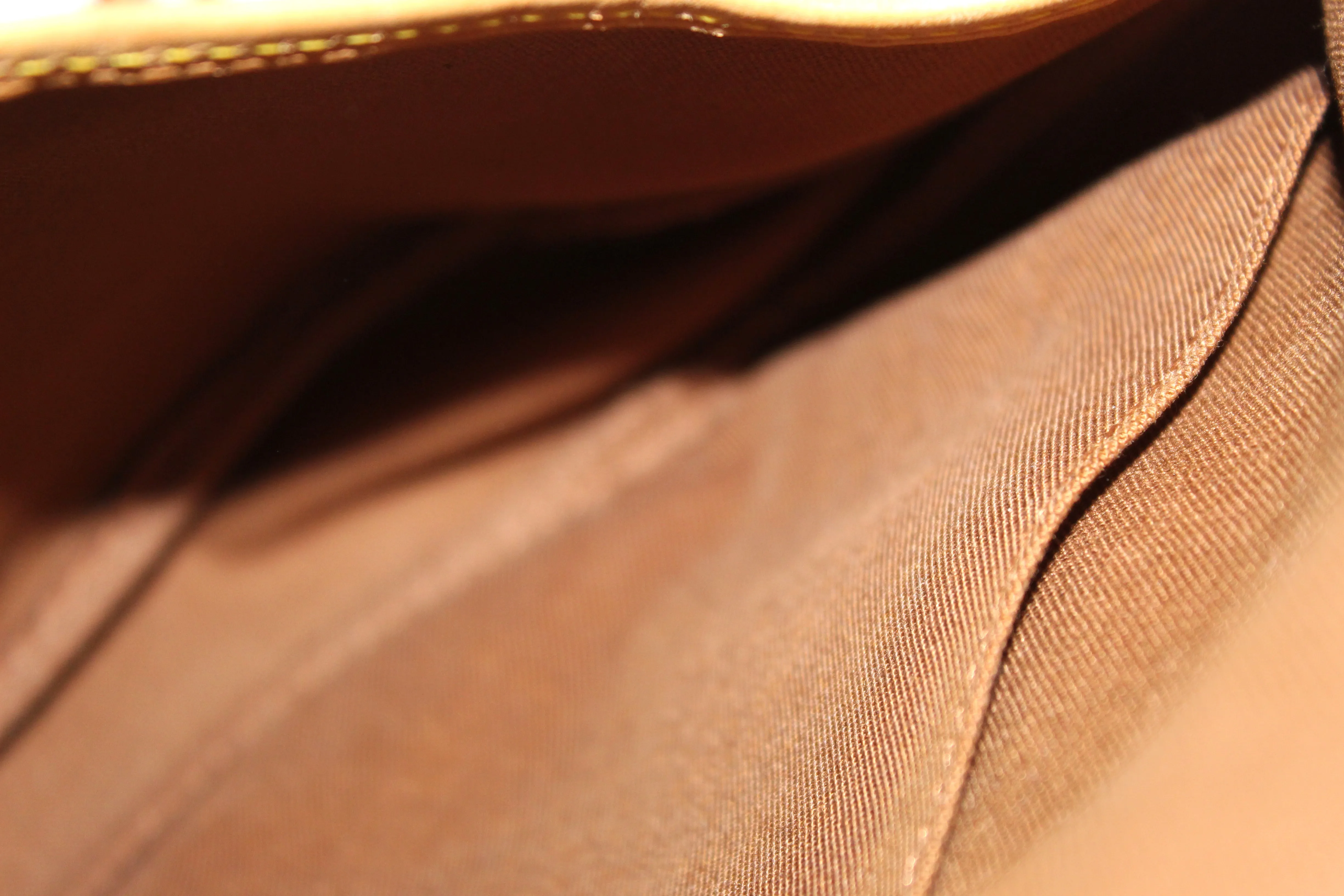 Authentic Louis Vuitton Classic Monogram Canvas Saumur 30 Messenger Bag