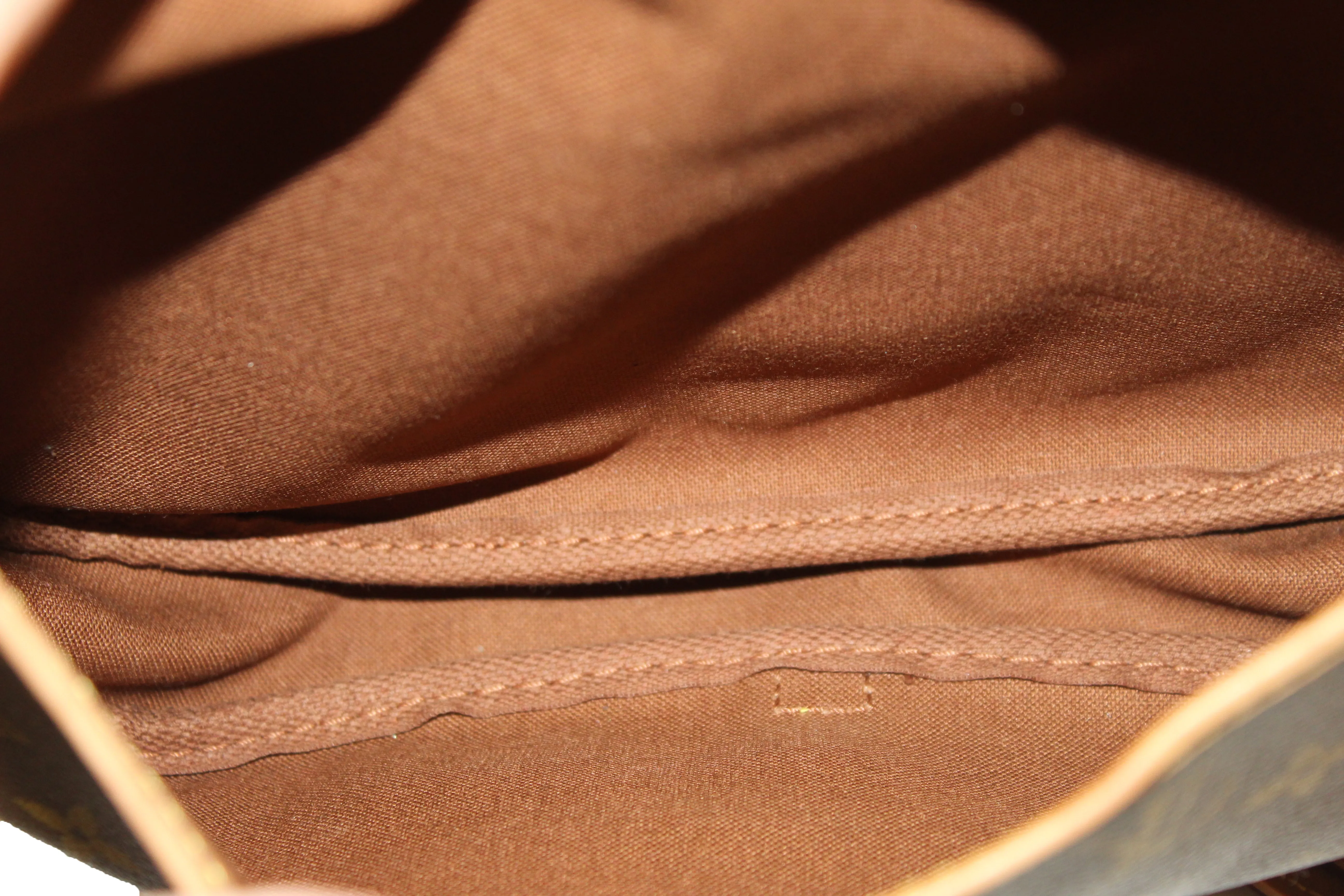 Authentic Louis Vuitton Classic Monogram Canvas Saumur 30 Messenger Bag