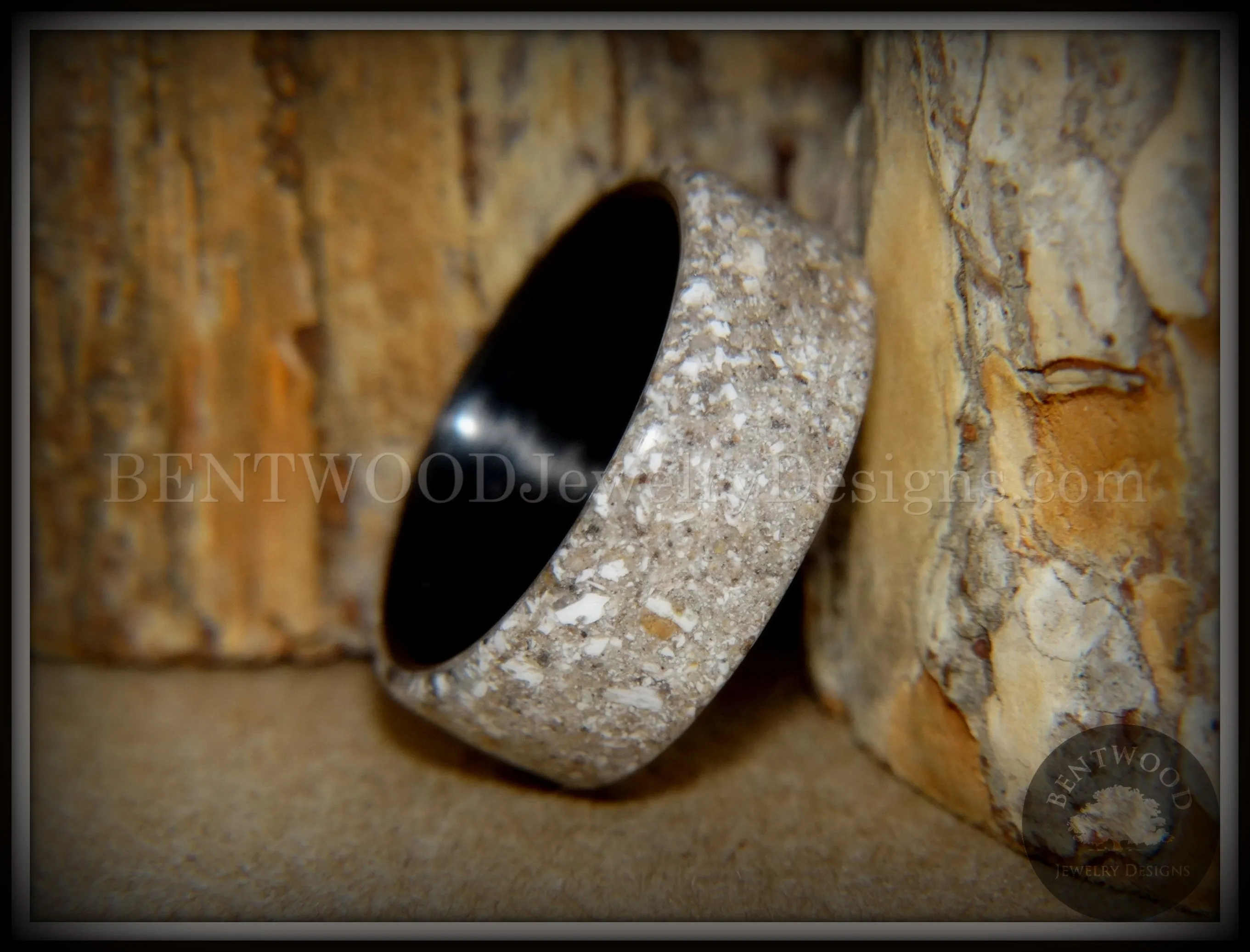 Bentwood Ring - "Remembrance" Cremation Ash Inlay on Carbon Fiber Core Liner