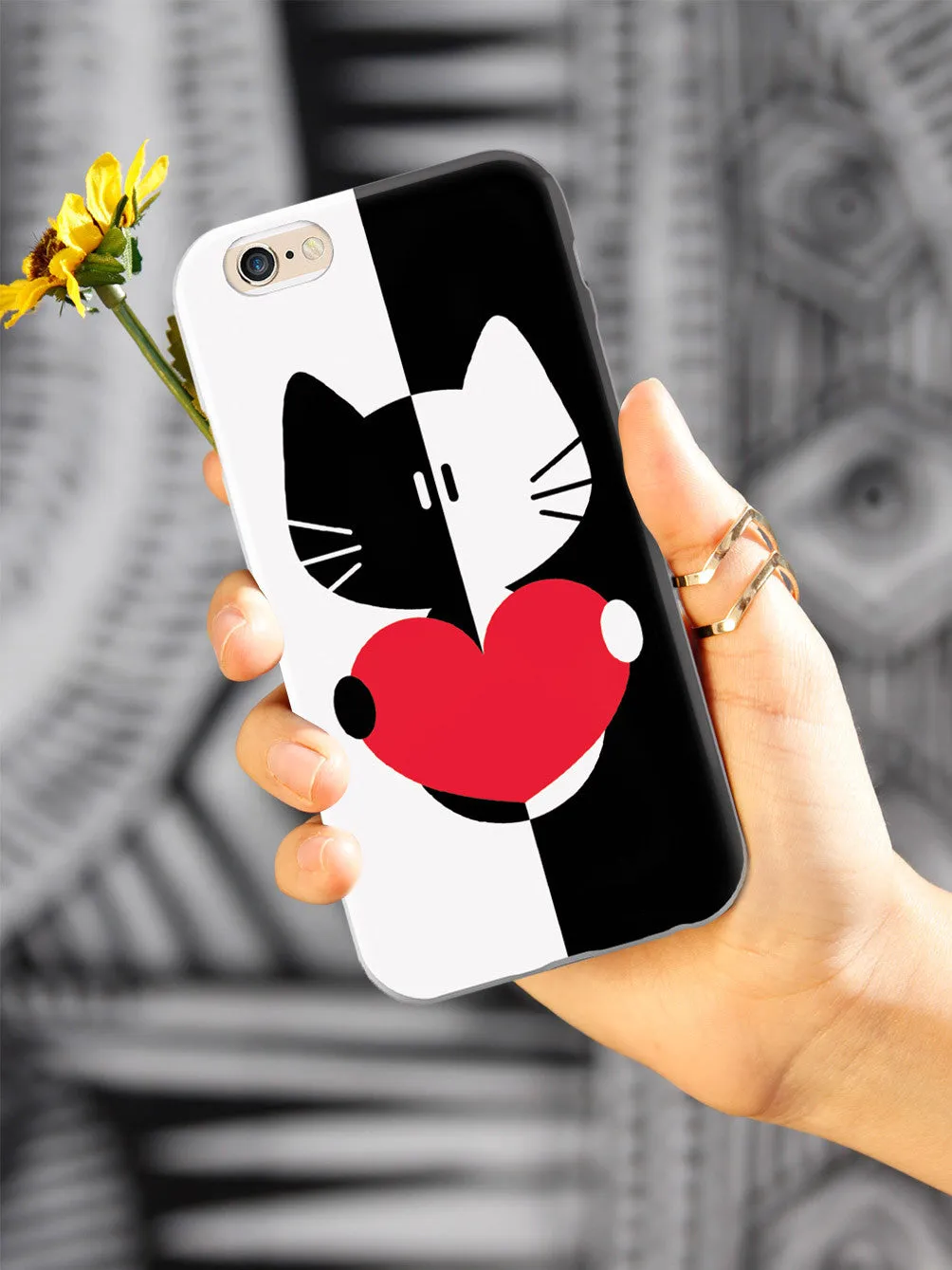 Black & White Cartoon Cat Heart - White Case