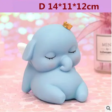 Cartoon Cute Dog t Figurine With Crown Ornament