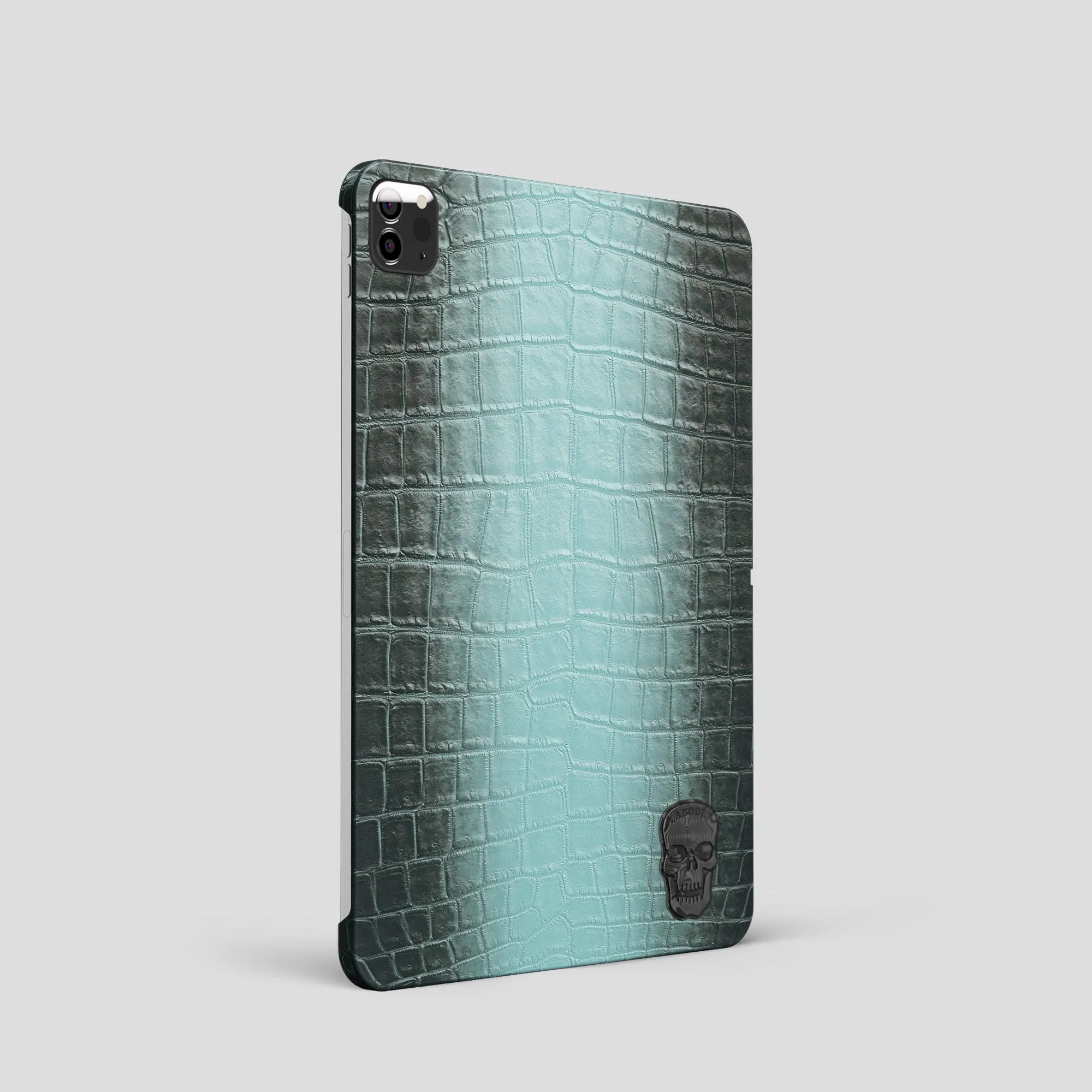 Case with Carbon Skull For iPad Pro 11-inch (2nd/3rd/4th gen) In Himalayan Crocodile