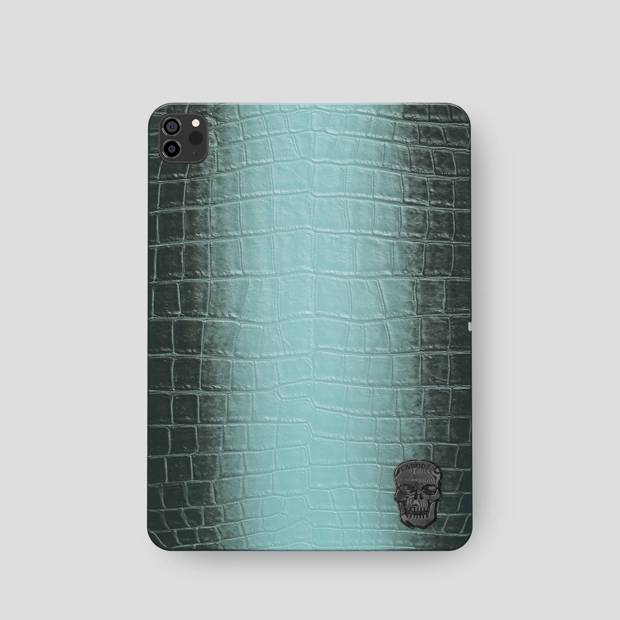 Case with Carbon Skull For iPad Pro 11-inch (2nd/3rd/4th gen) In Himalayan Crocodile