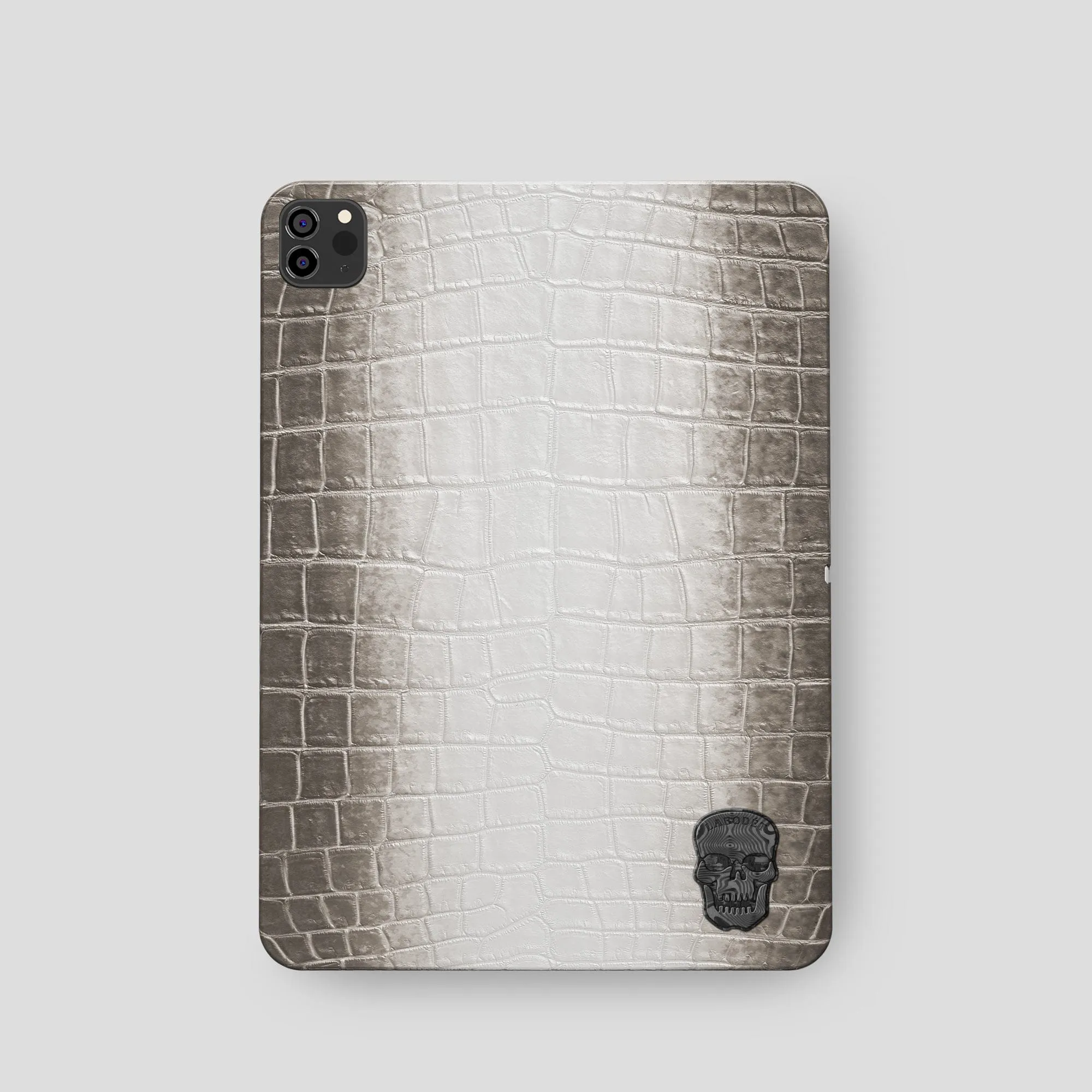 Case with Carbon Skull For iPad Pro 11-inch (2nd/3rd/4th gen) In Himalayan Crocodile