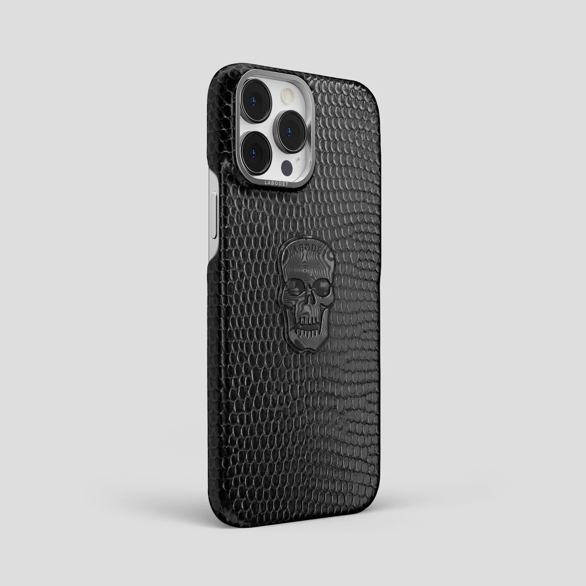 Classic Case With Carbon Skull For iPhone 14 Pro Max In Lizard