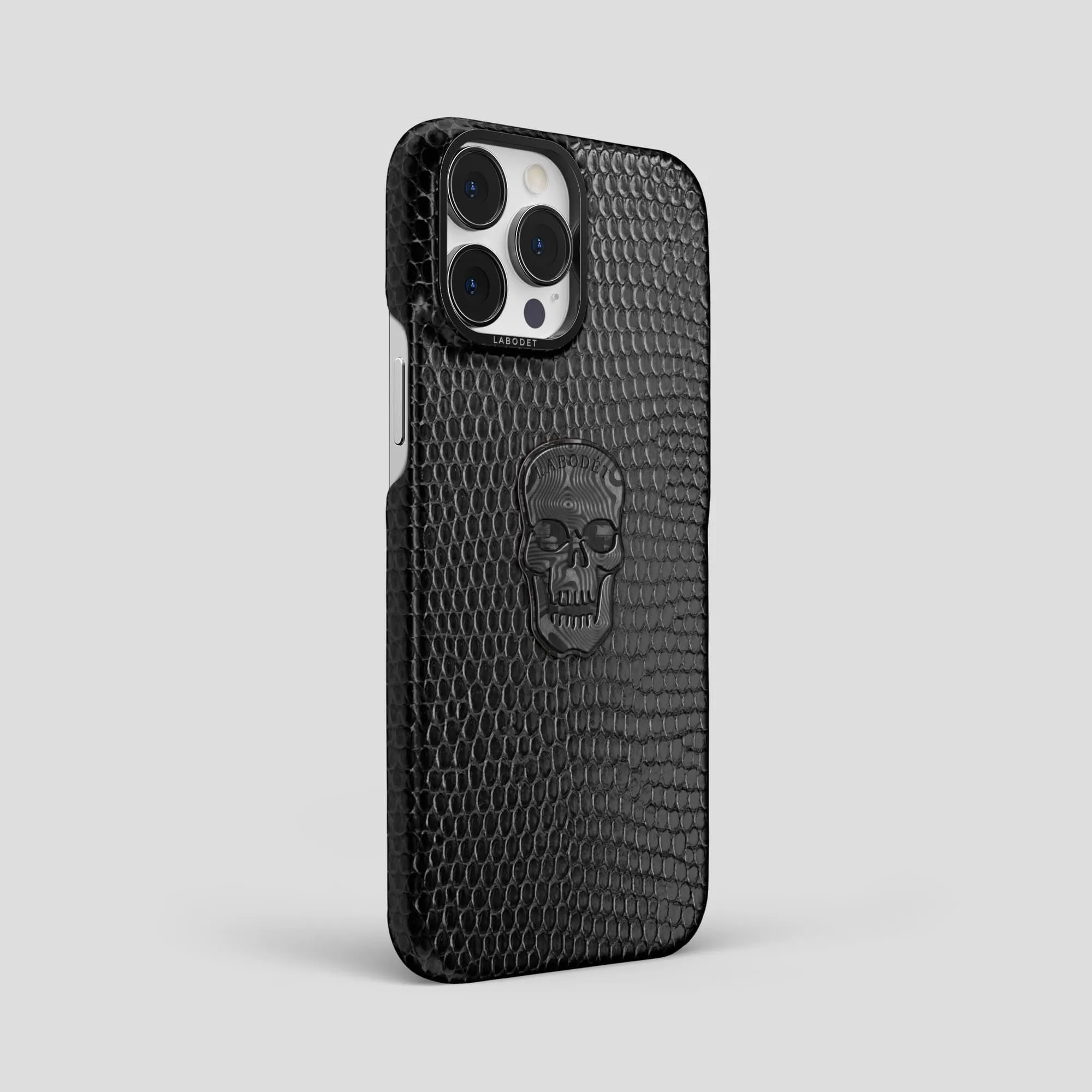 Classic Case With Carbon Skull For iPhone 14 Pro Max In Lizard