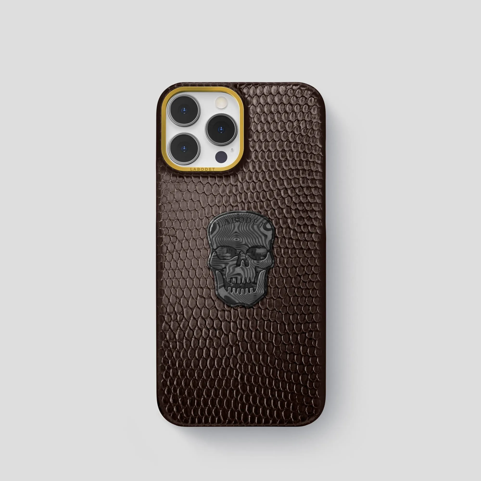 Classic Case With Carbon Skull For iPhone 15 Pro In Lizard