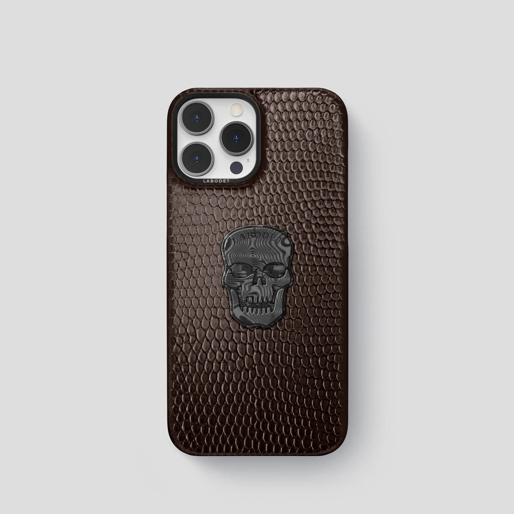 Classic Case With Carbon Skull For iPhone 15 Pro In Lizard