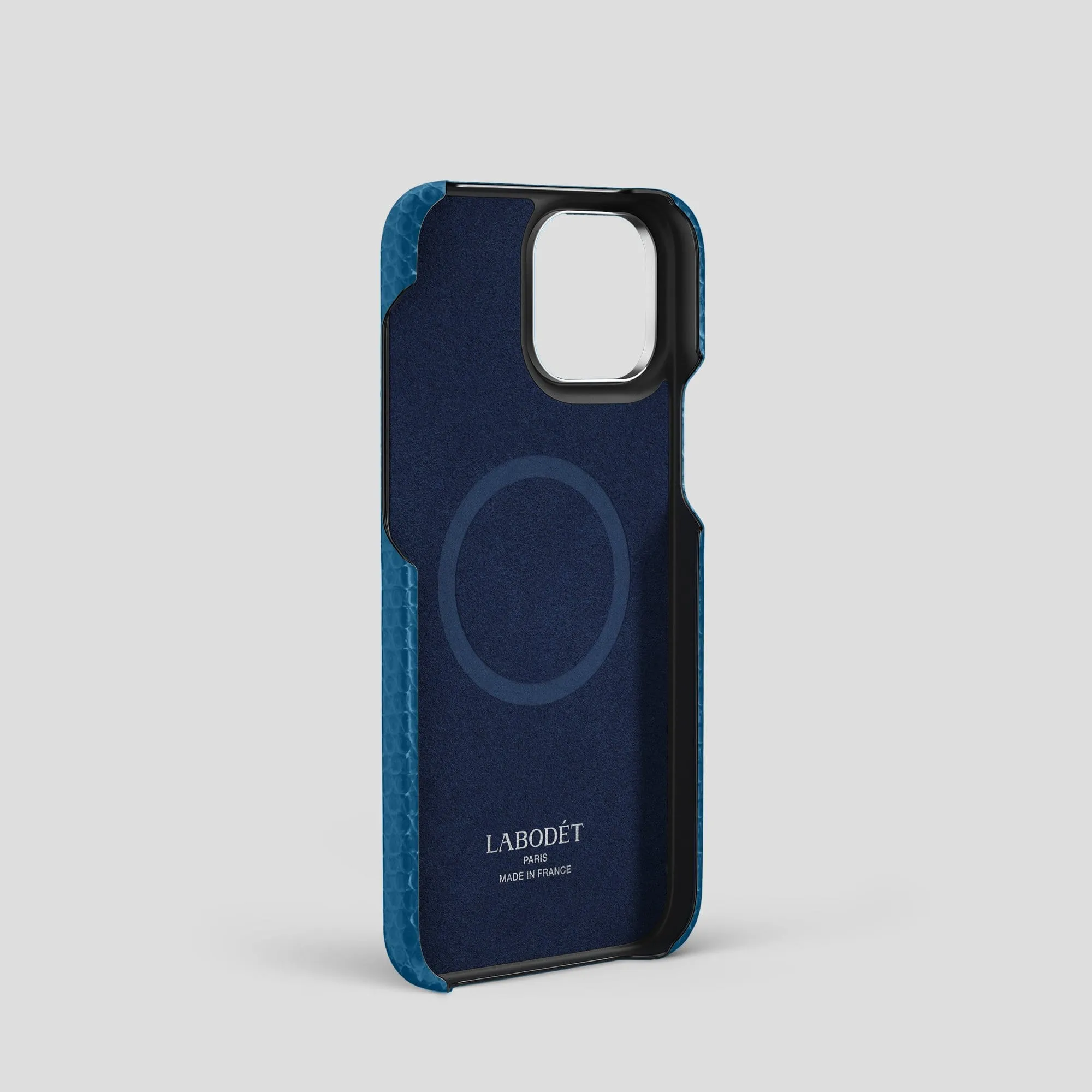 Classic Case With Carbon Skull For iPhone 15 Pro In Lizard