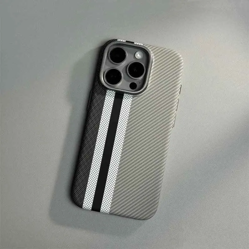 Cute Phone Cases for iPhone 12, 13, 14, 15, and Pro Max models - Carbon Fibre Hard PC Armor Cover - TSP200