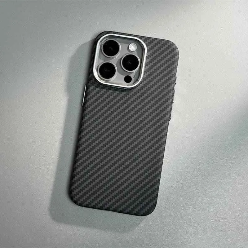 Cute Phone Cases for iPhone 12, 13, 14, 15, and Pro Max models - Carbon Fibre Hard PC Armor Cover - TSP200