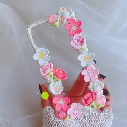 Decoden Custom Phone Case DIY Craft Kits | Sakura Flowers Daisies Rabbit Pearls Charms | Samsung Android iPhone Cases