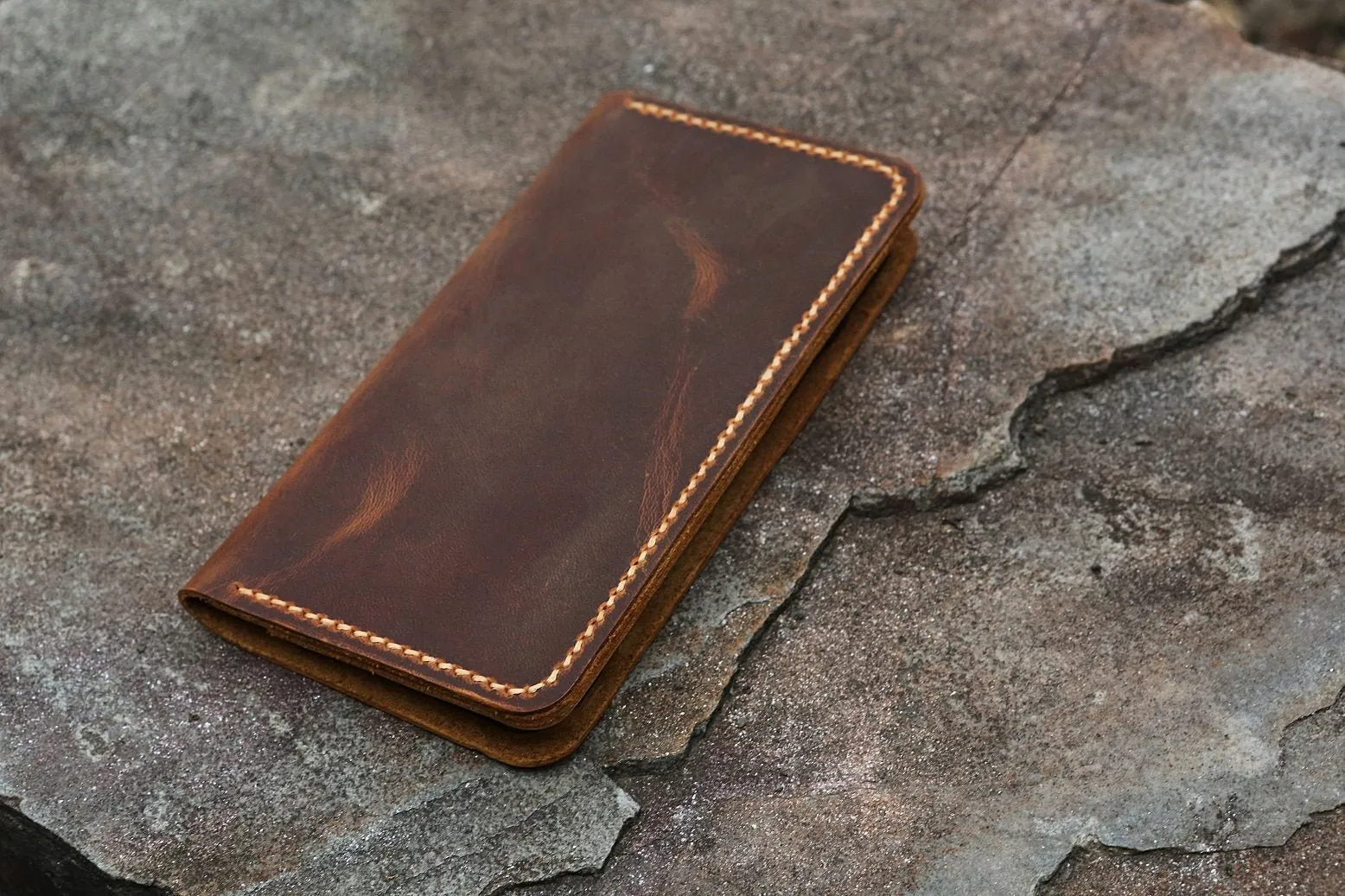 Distressed vintage brown leather iPhone 16 15 14 13 12 Pro Max wallet case