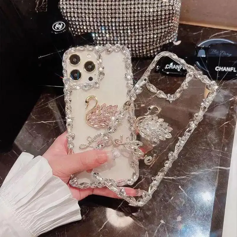 DIY diamond-encrusted transparent phone case