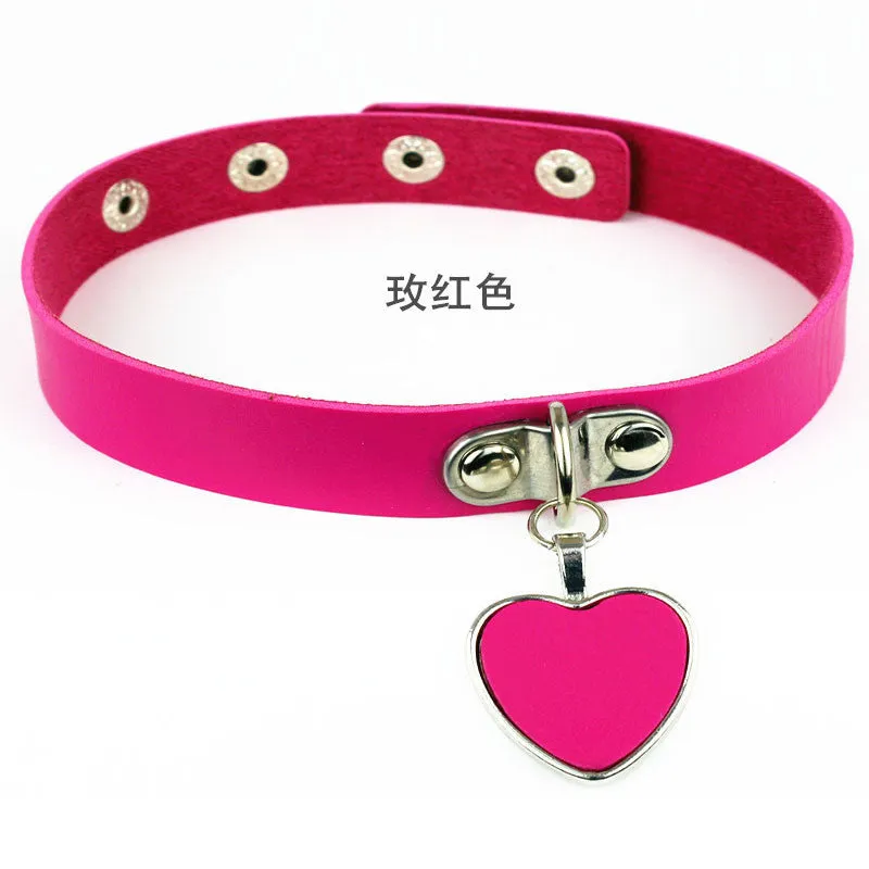 Heart Pendant Collar