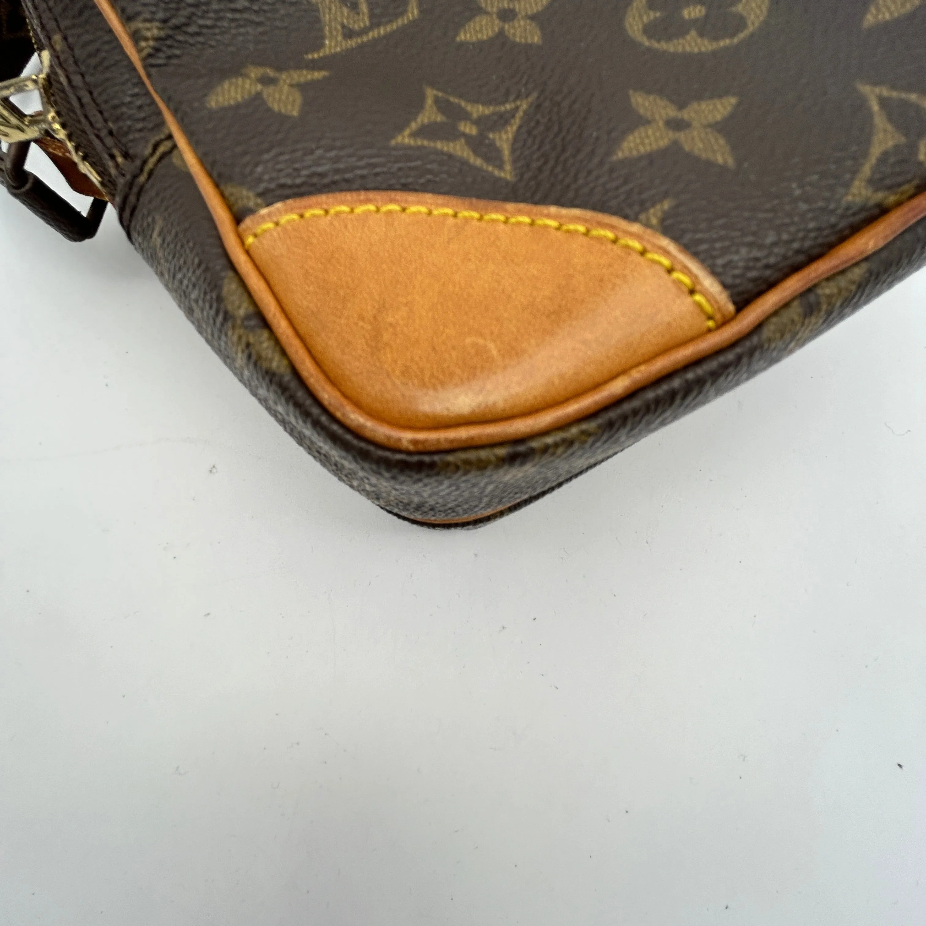Louis Vuitton Monogram Brown Canvas Amazon Shoulder Bag Medium