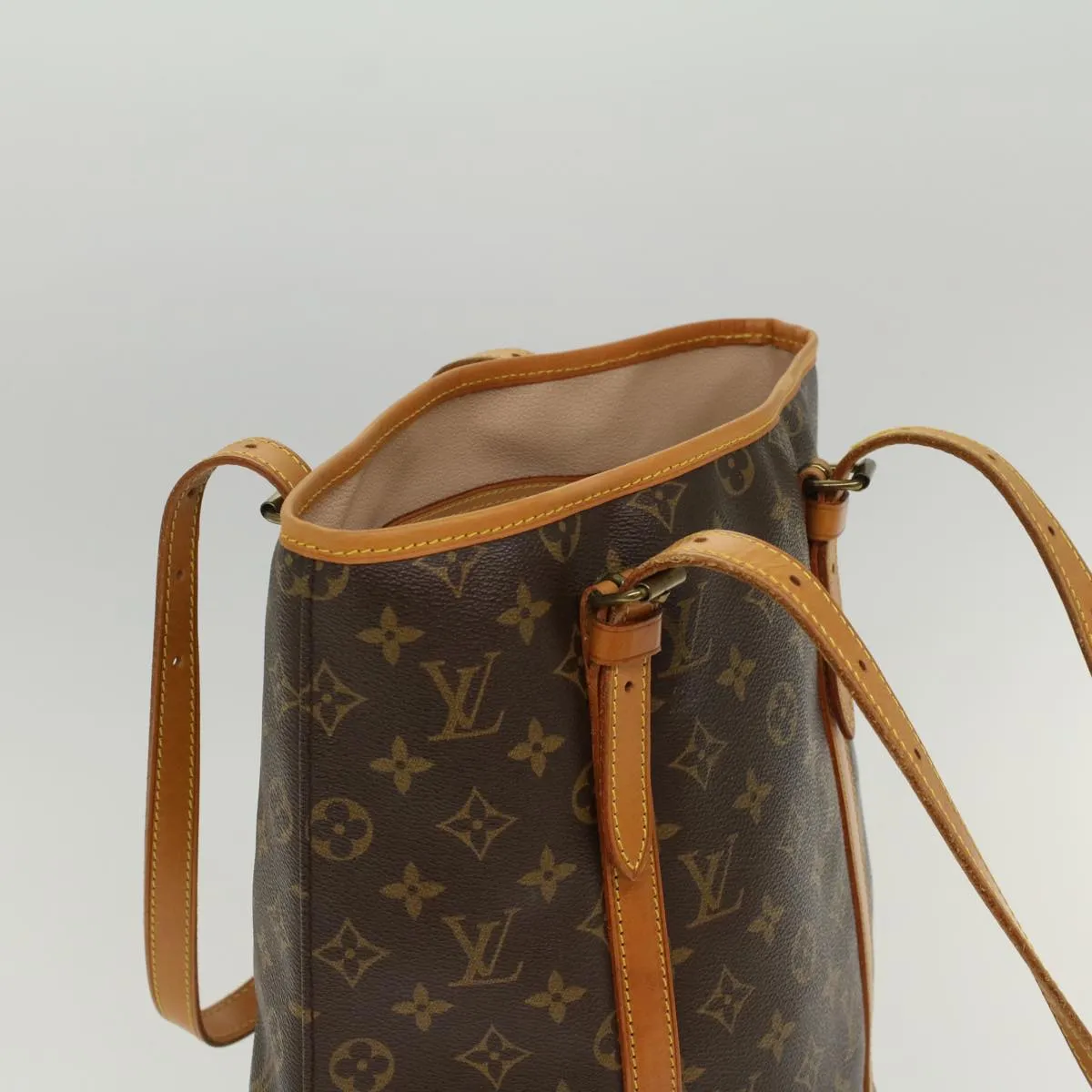 LOUIS VUITTON Monogram Bucket GM Shoulder Bag M42236 LV Auth 49236