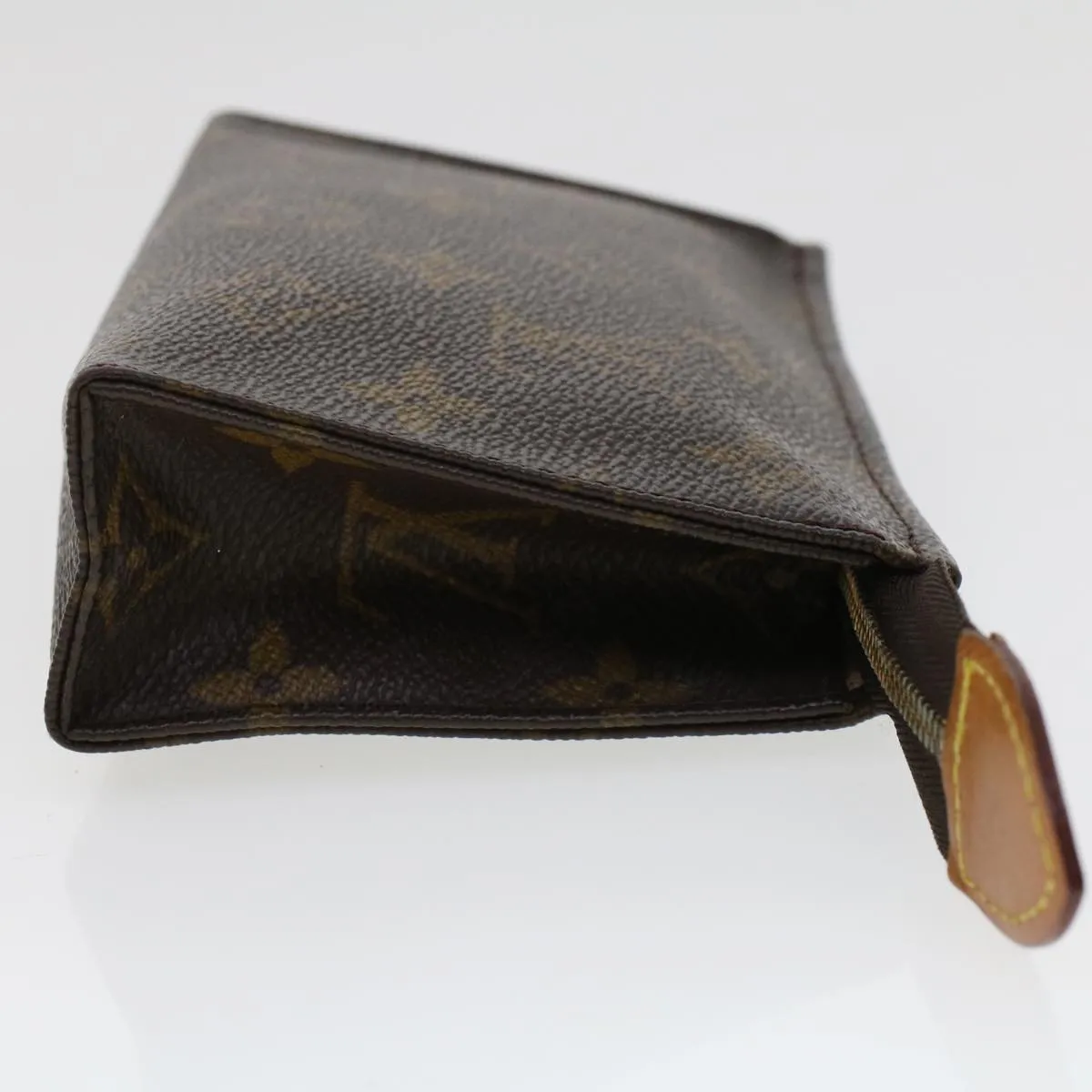 LOUIS VUITTON Monogram Poche Toilette 15 Pouch M47546 LV Auth 44652