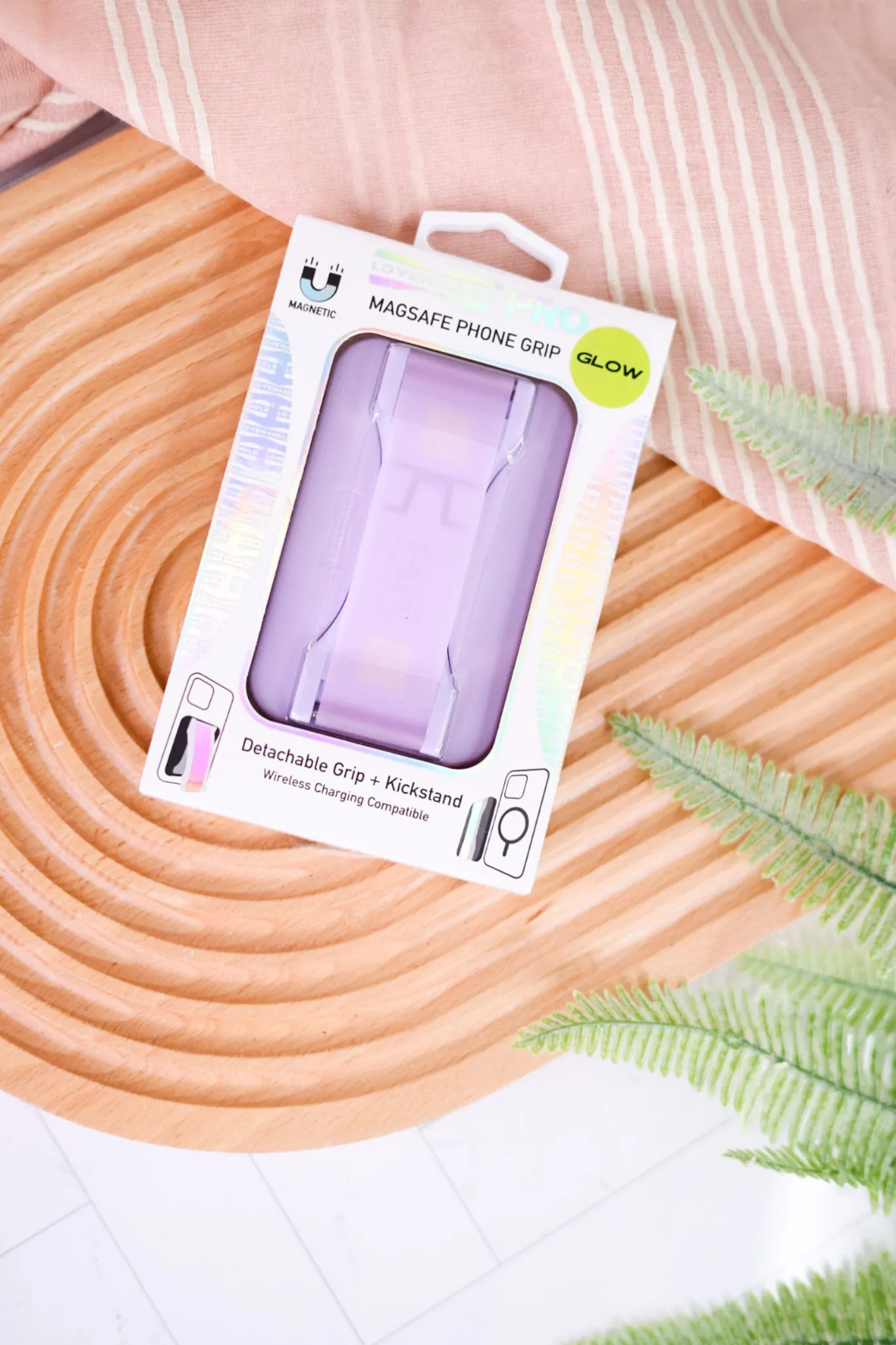 LoveHandle Pro Magsafe Phone Grip in Lavender Glow
