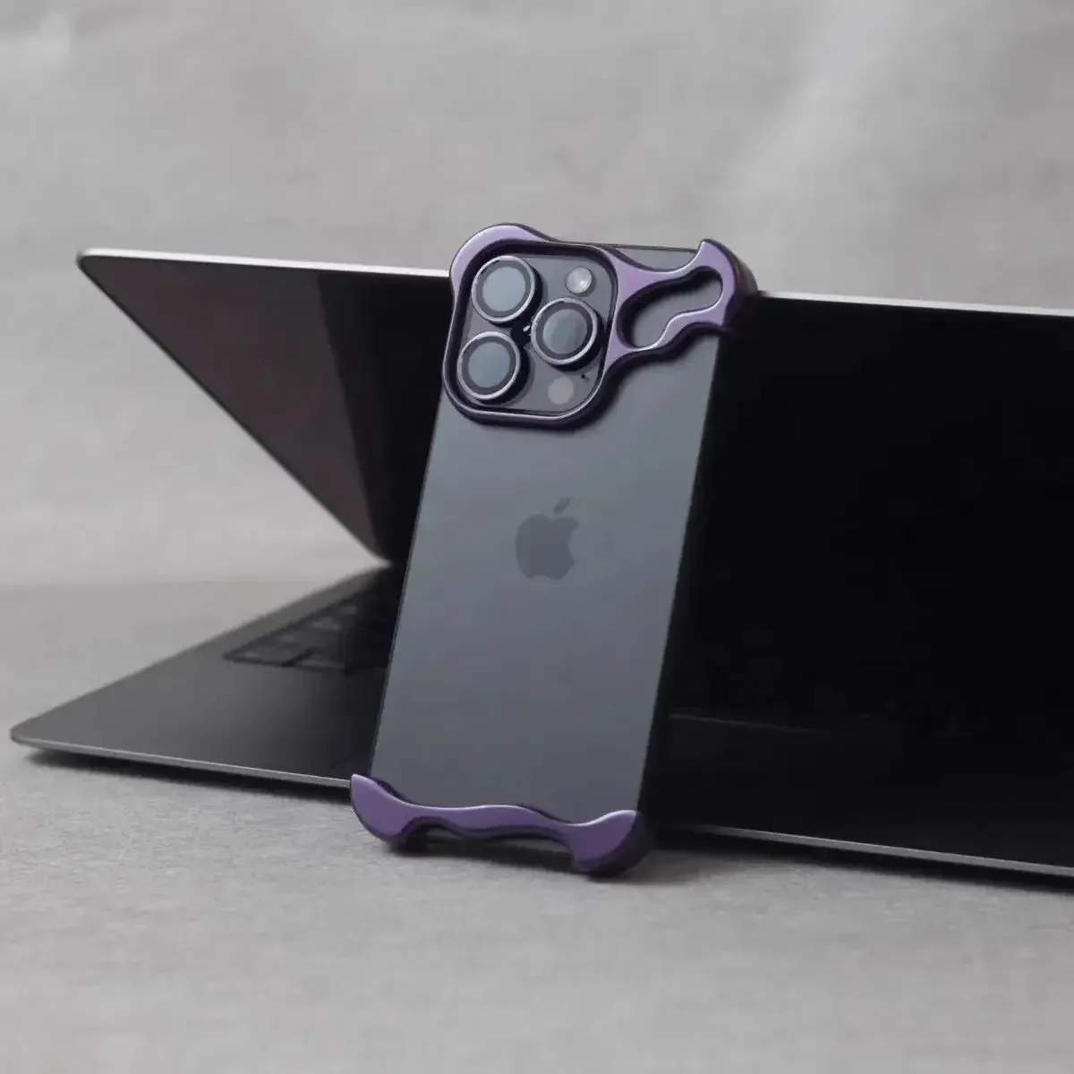 Luxury Shockproof Aluminum iPhone Bumper Case with Lens Protection