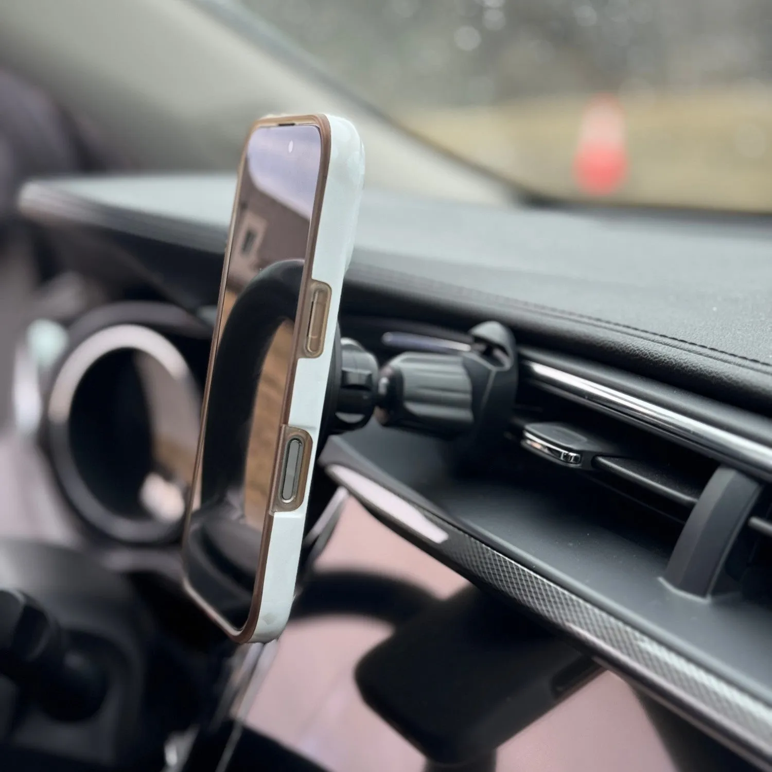 MagSafe-Compatible AC Vent Phone Mount