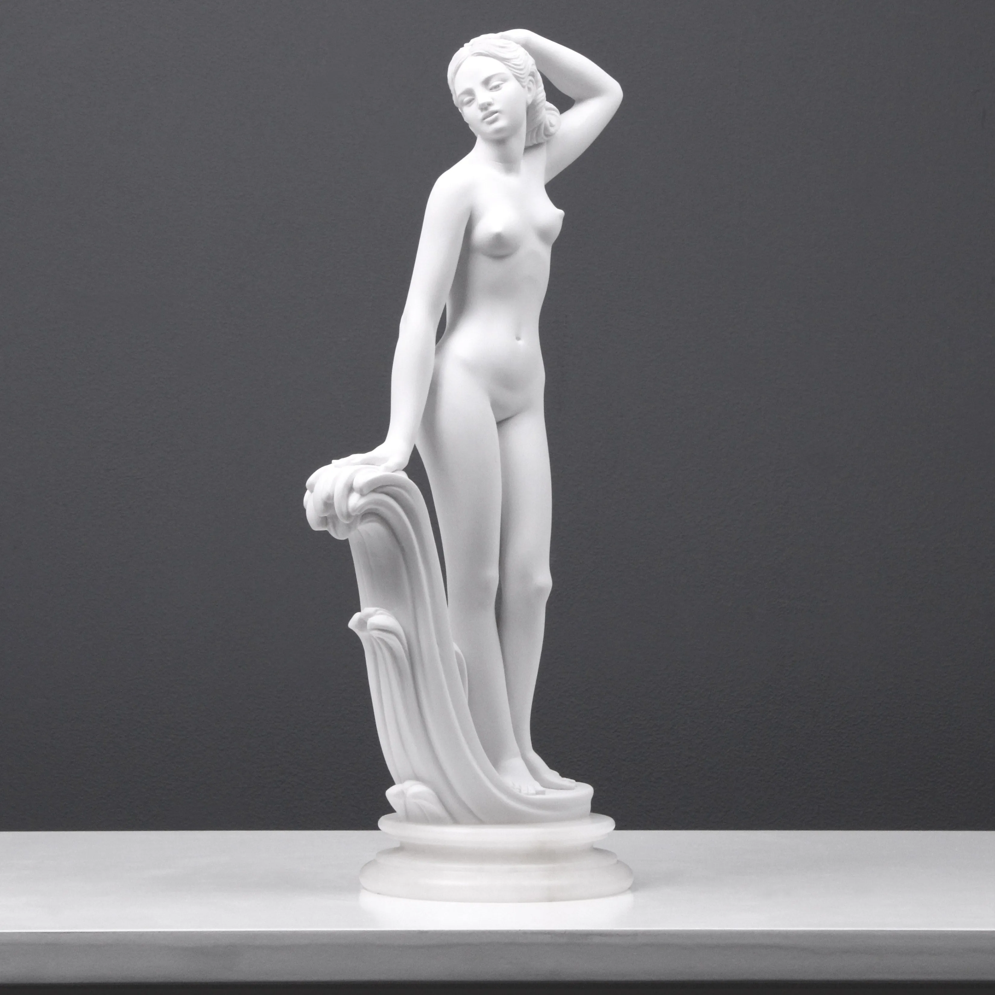 Nude Lady Posing Statue