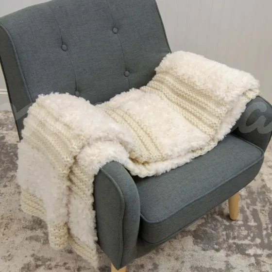 Plush Knit Throw ~ Ivory