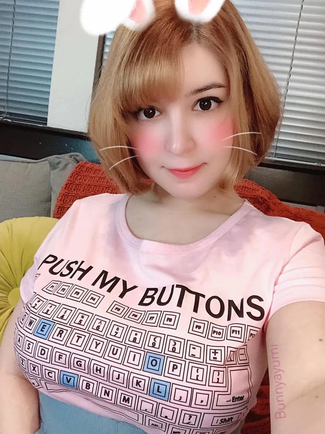 Push My Buttons T-shirt SD00507