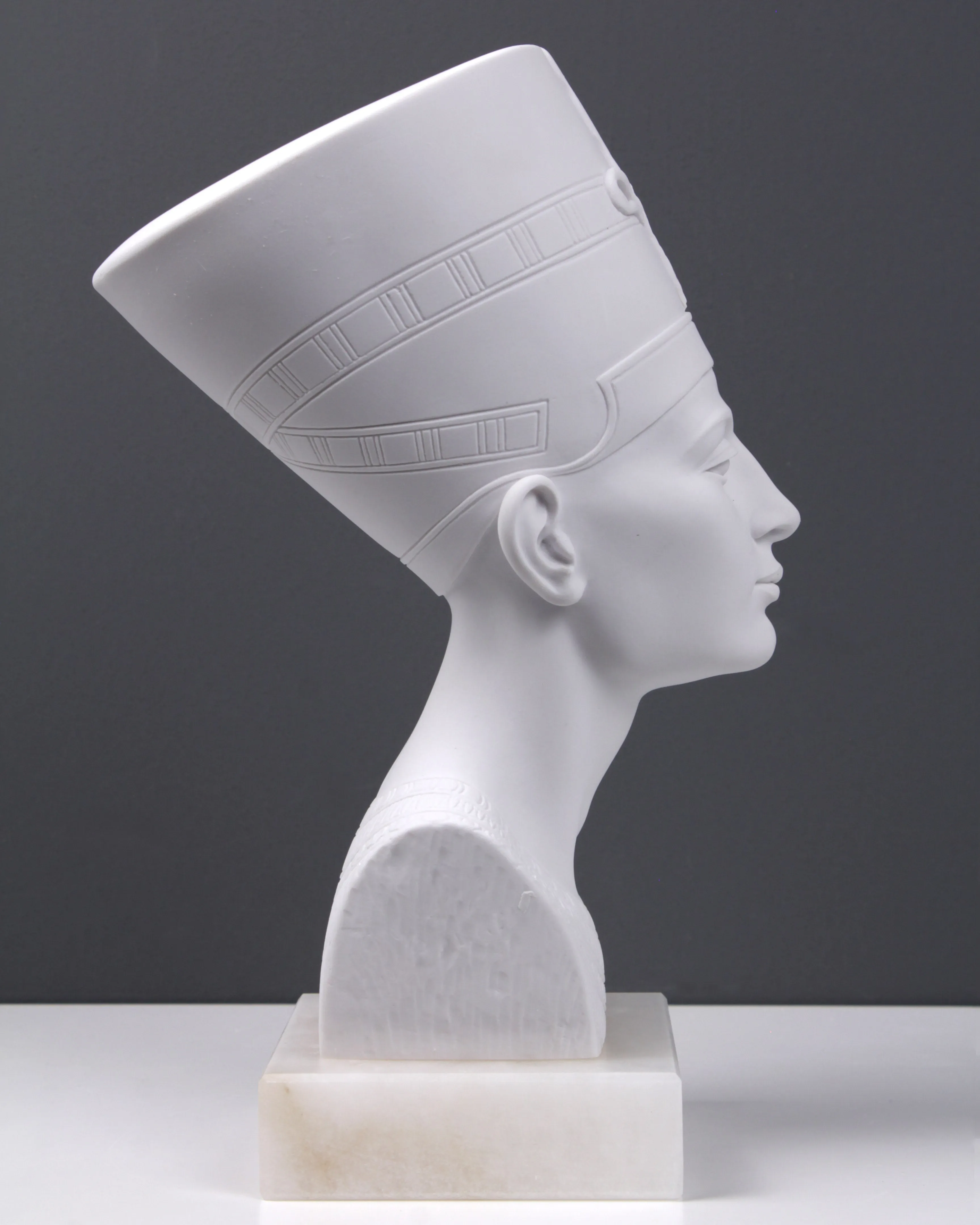 Queen Nefertiti Bust