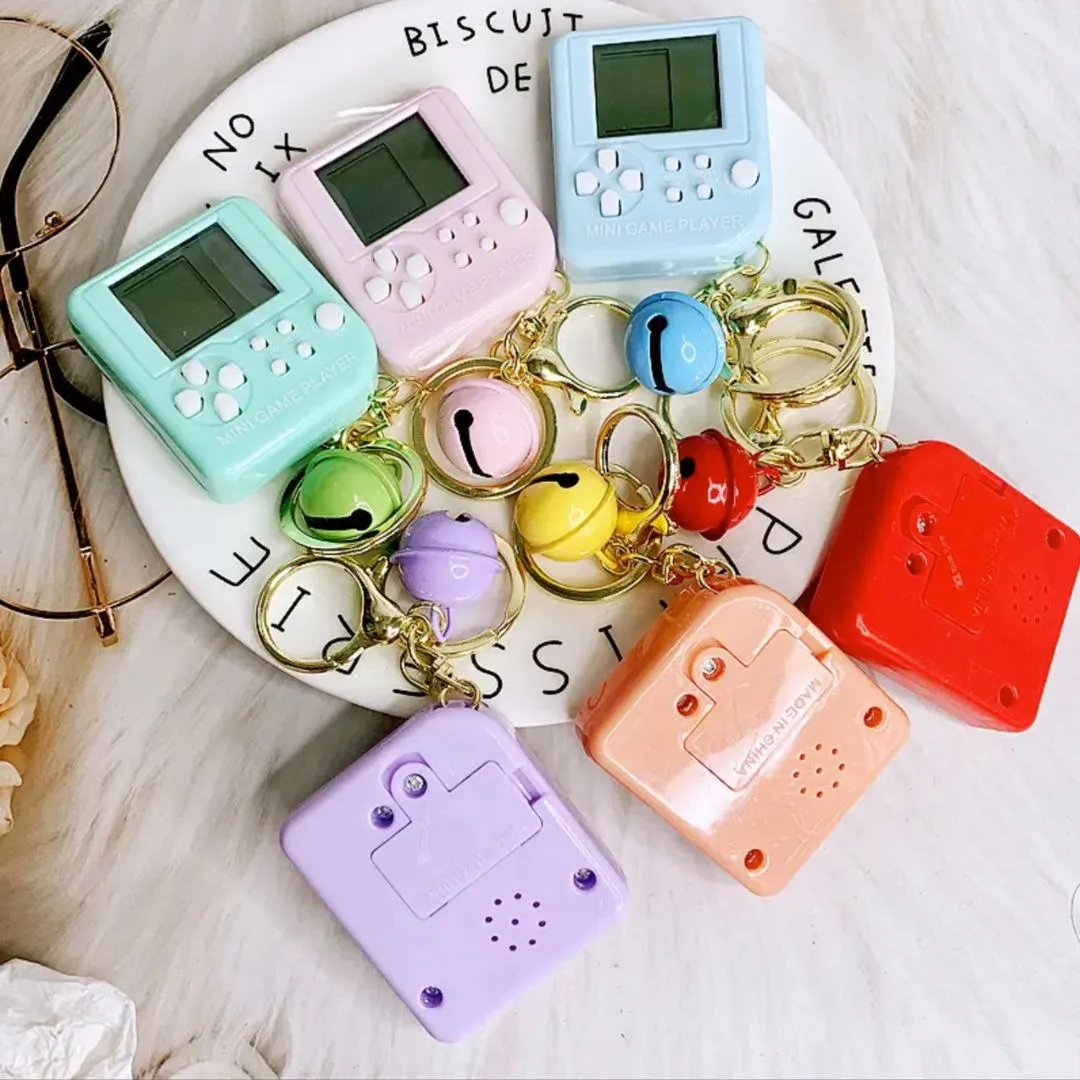 Retro Handheld Game Keychain | Tiny Nostalgic Gaming Console With Keyring