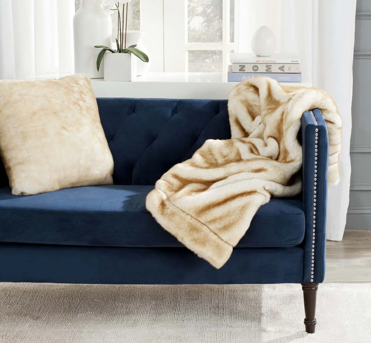 Safavieh Faux Fox Throw , THR702
