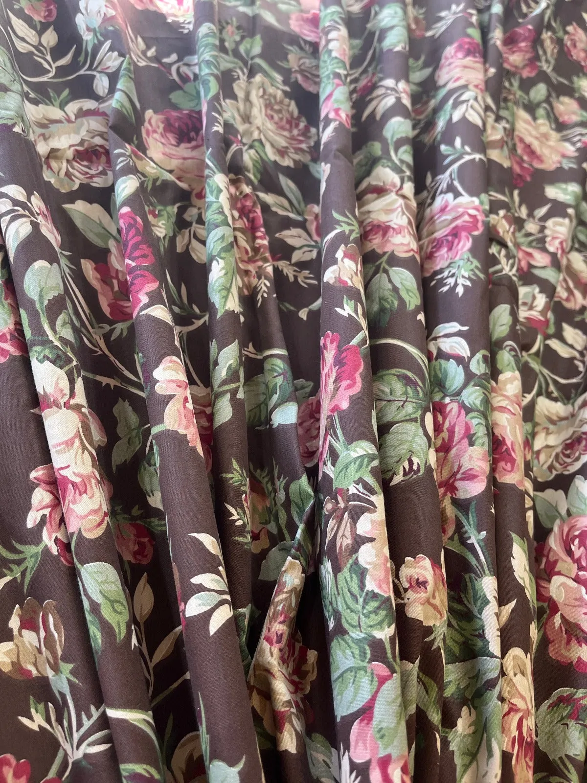 Shabby Chic Vintage Roses Pattern Cotton