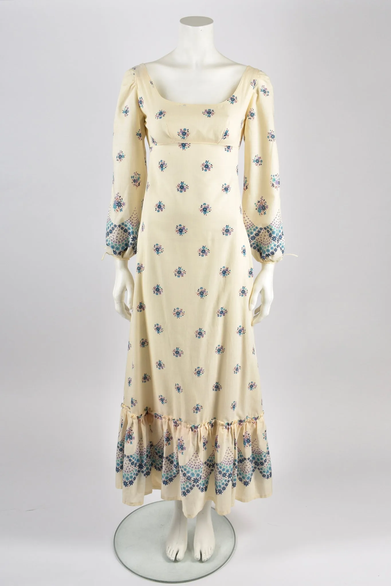 VINTAGE handmade 1970s romantic dress / XXS-XS