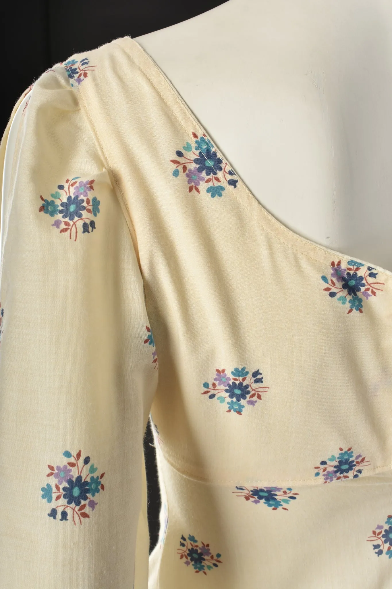 VINTAGE handmade 1970s romantic dress / XXS-XS