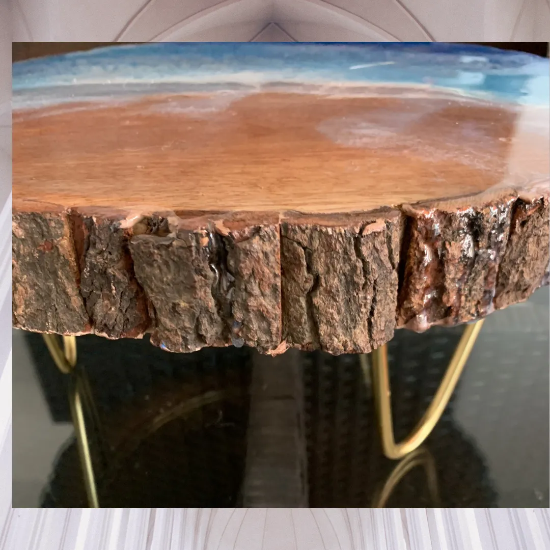 Wood & Resin Mini Table beach style
